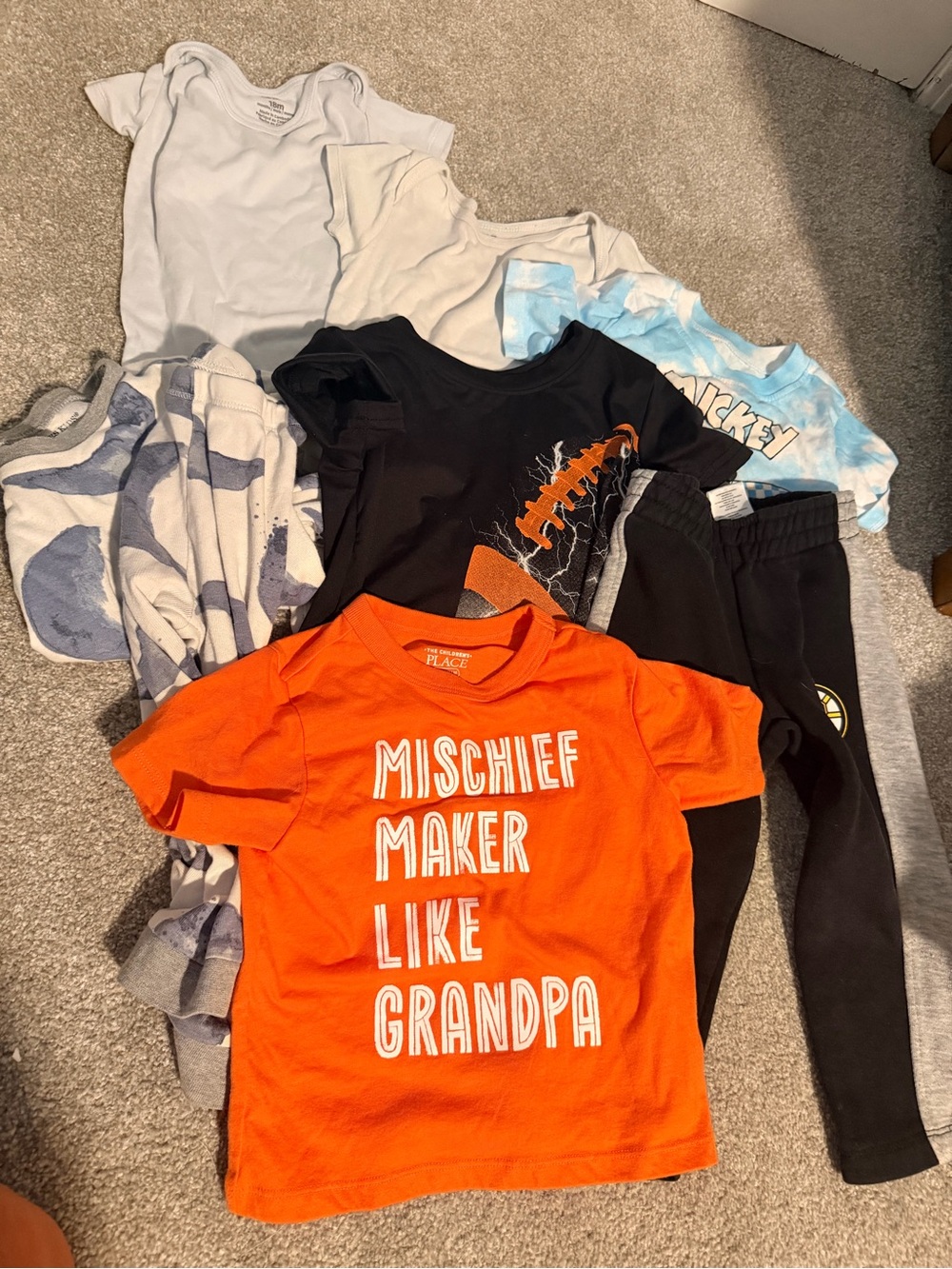 Assorted toddler clothing size 18-24 months/2T